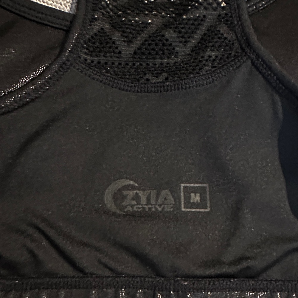 Zyia Black Gloss Bomber Bra - Picture 4 of 4